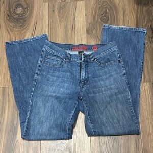 West Side Women's Jeans 4 petite